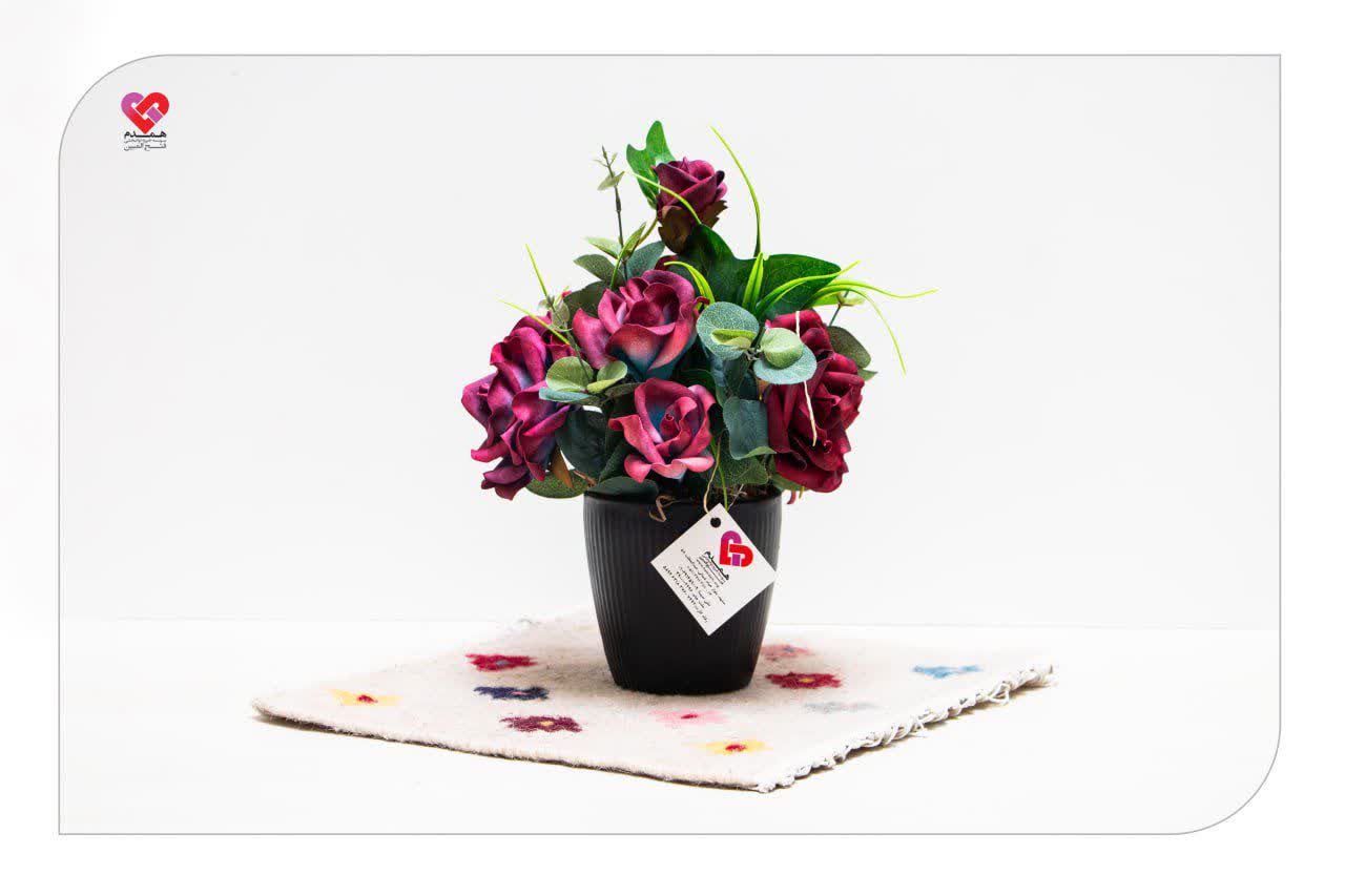 گلدان گل رز فرنگی