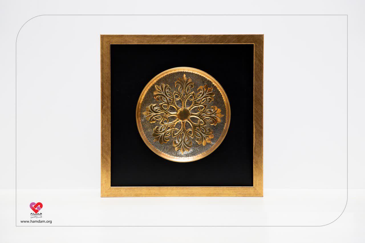 تابلو برنجی -طرح ختایی